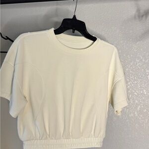 Lululemon Athletica Cream Short Sleeve Top